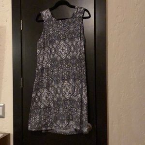 🔥4//$15🔥 Black and white sleeveless summer dress